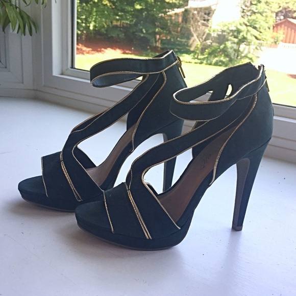 Forever Heels - Picture 5 of 7